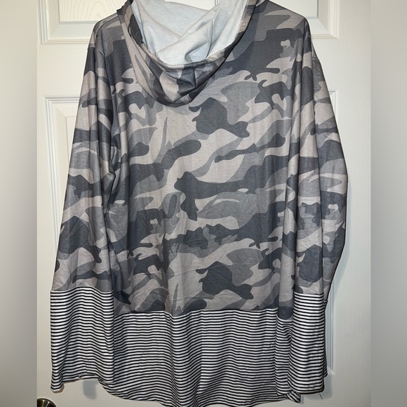 Sparkle in Pink Boutique l/s shirt size 2XL - Picture 6 of 6